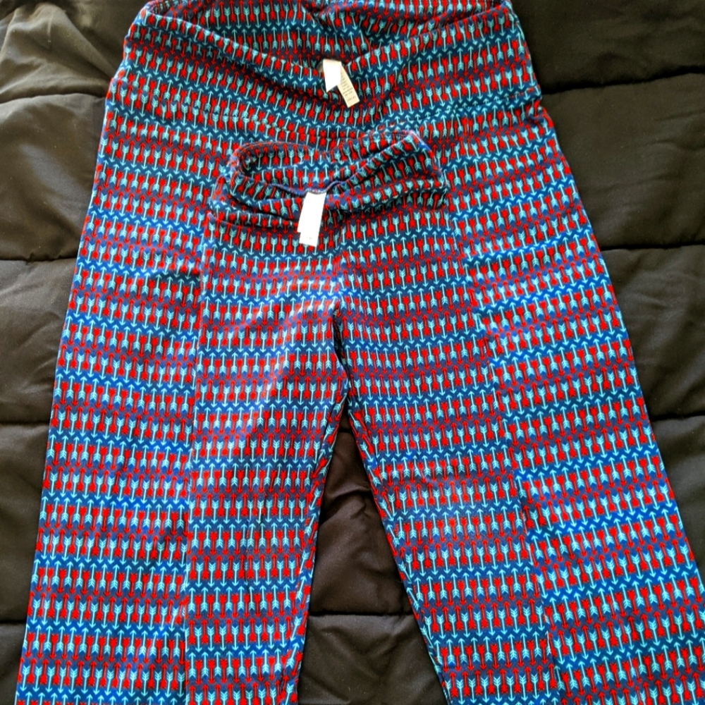 LuLaRoe Mommy&Me NWOT arrows leggings set